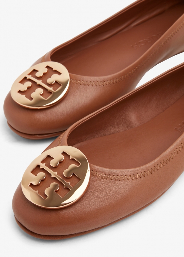 tory burch brown flat